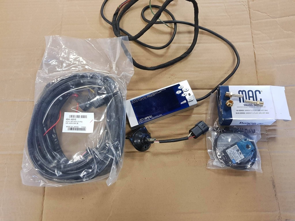 APEXI AVCR BOOST CONTROLLER
