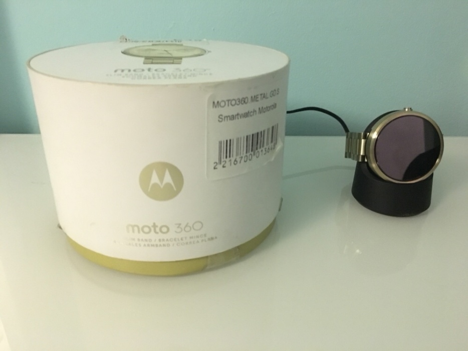Smartwatch Moto 360 Gold Metal Edition IP67 JEDYNY