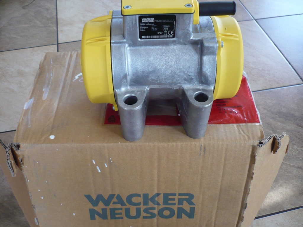 Wacker Wibrator do betonu elektrowibrator nowy 8kg