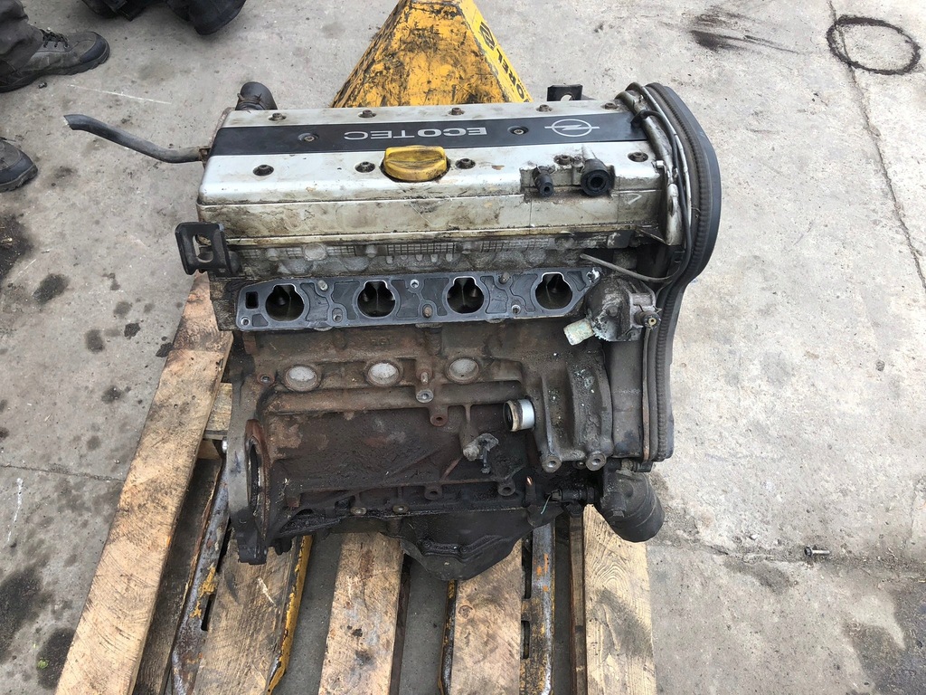 SILNIK SŁUPEK OPEL VECTRA B 2.0 16V 136KM X20XEV 7411568439