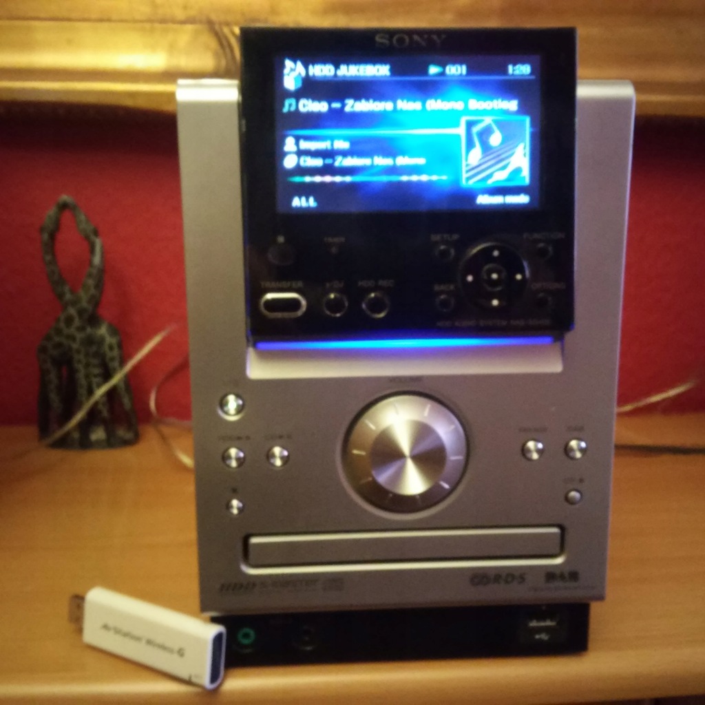 SONY NAS-50HDE HDD80Gb radio wifi ,usb