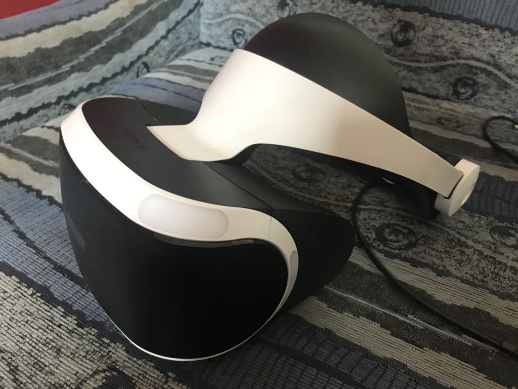 PlayStation VR + kamera + 2x Move
