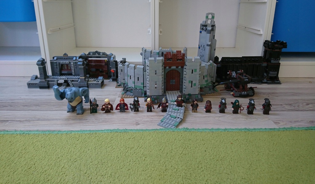 Zestawy Lego Lord of the Rings plus figurki 14szt