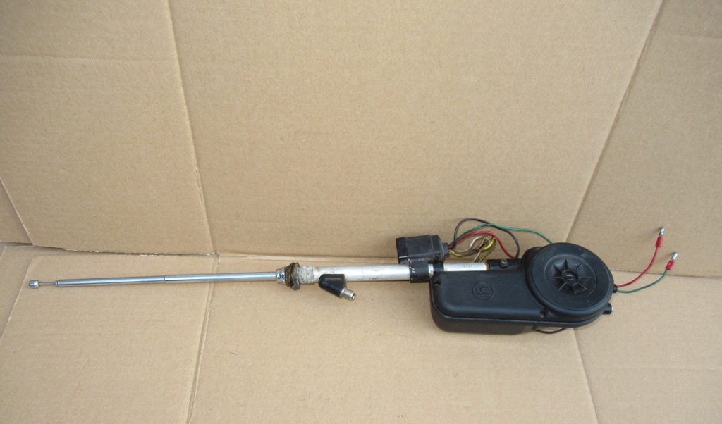 Antena automatyczna Audi 80 B4