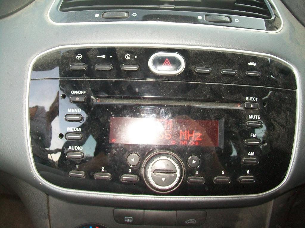 FIAT PUNTO EVO RADIO CD 7004851297 oficjalne archiwum