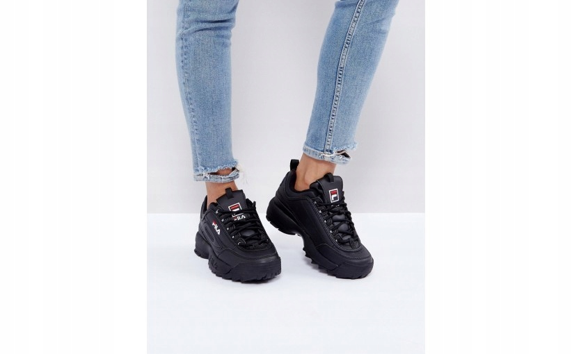 F24A001 BUTY CZARNE FILS LOGO FILA 38,5