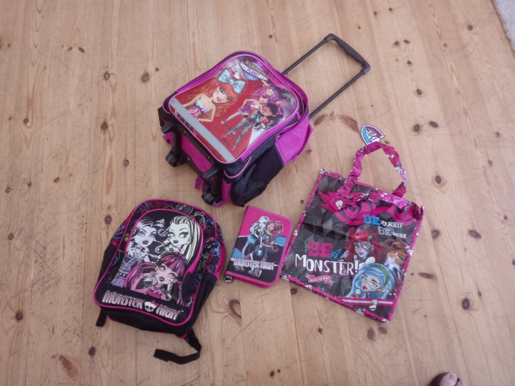 Plecak na kółkach Moviestar Planet, Monster High