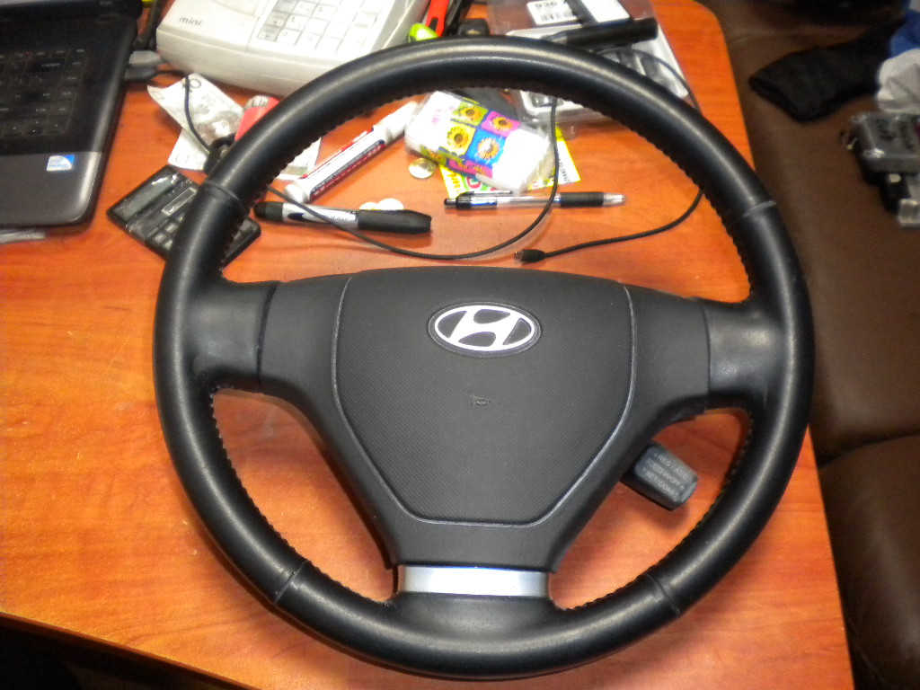 KIEROWNICA KOMPLETNA HYUNDAI COUPE TIBURON SKÓRA