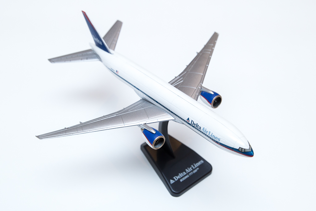 Model samolot Boeing 777 - Delta Air Lines