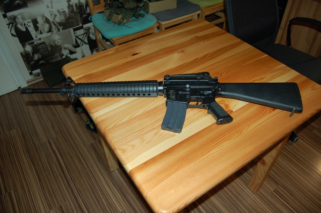 REPLIKA KARABINEK M16A4 KWA LMT DEFENDER 16