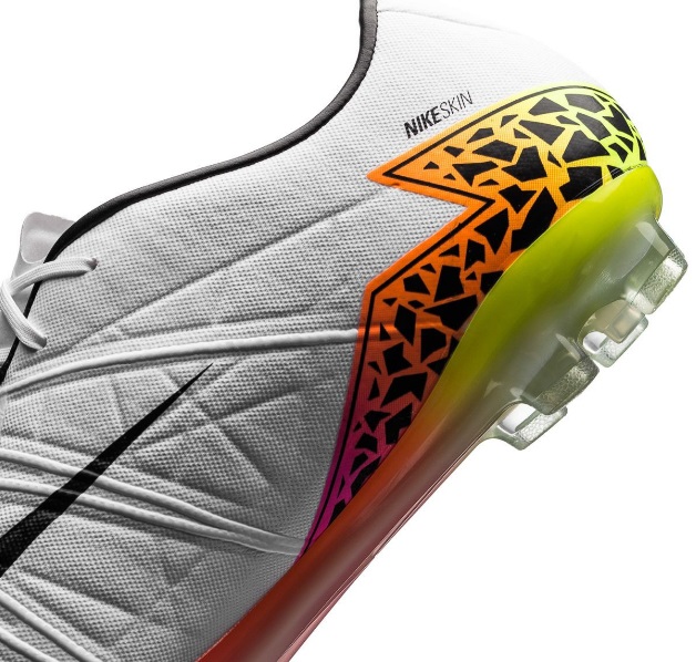 nike hypervenom superfly