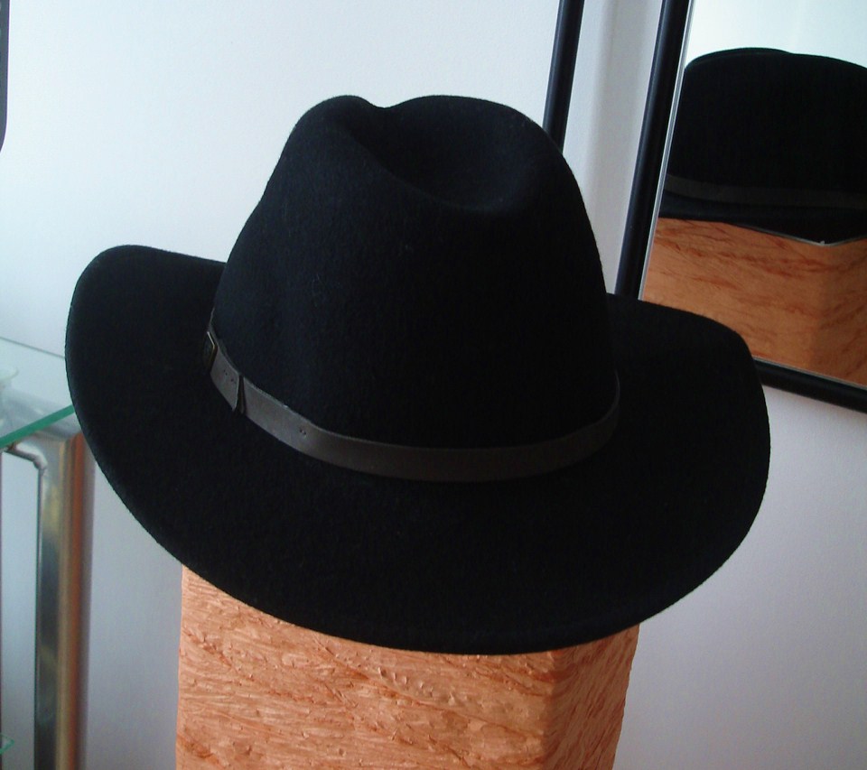 Marks&Spencer - elegancki kapelusz z wełny