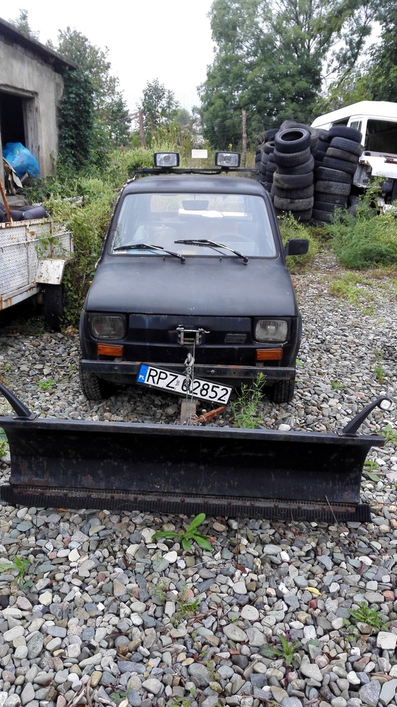 Maluch Malczan z pługiem