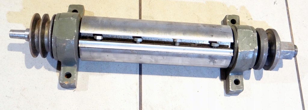 WAŁEK DO STRUGARKI HEBLARKI KRAJZEGI 2 NOŻOWY 25CM