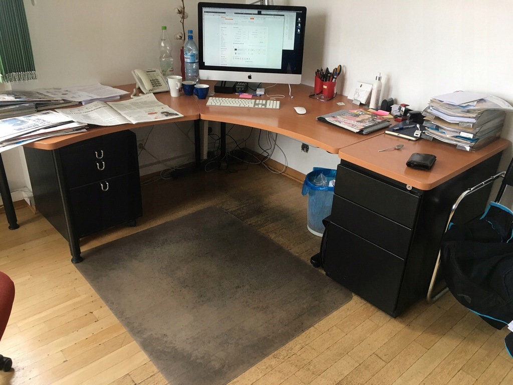 Biurko Steelcase Strafor z szufladami