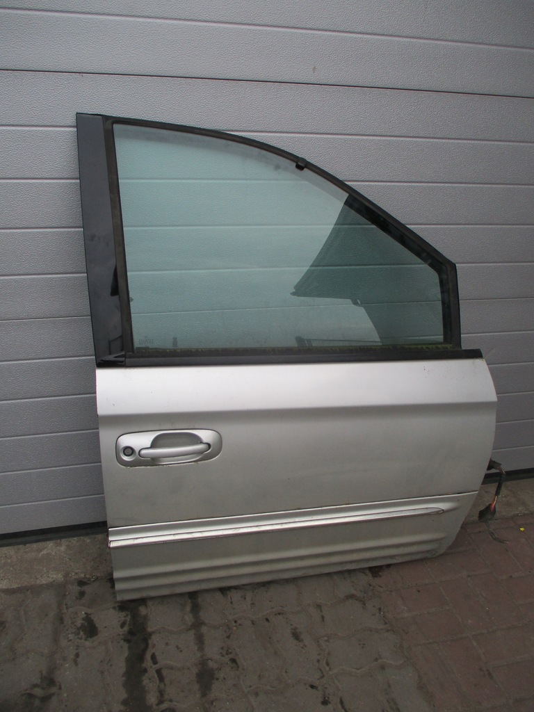 DRZWI PRZÓD PRAWE CHRYSLER GRAND VOYAGER IV