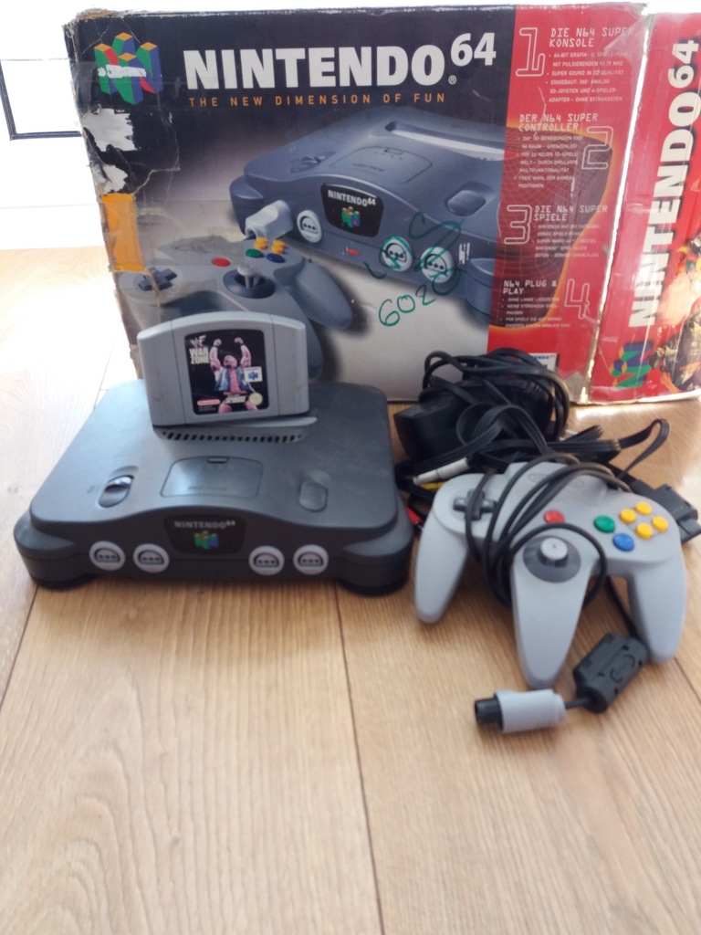 Konsola Nintendo 64 + PAD + GRA