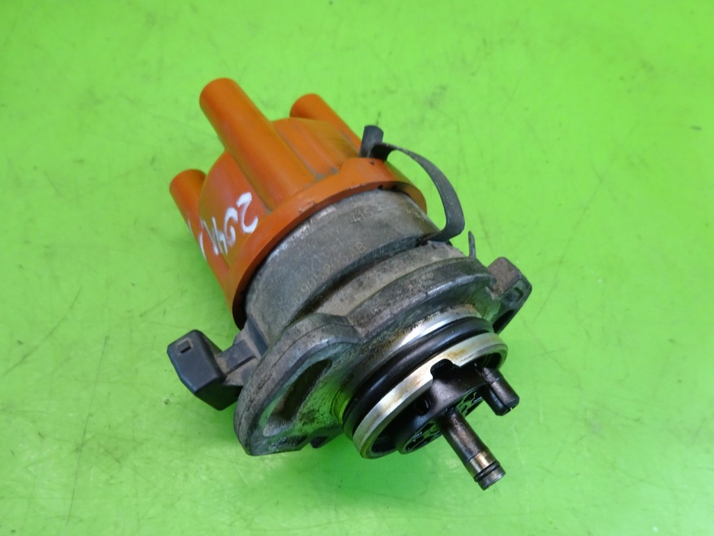 Aparat zapłonowy VW POLO III 6n1 1.4  030905205AB