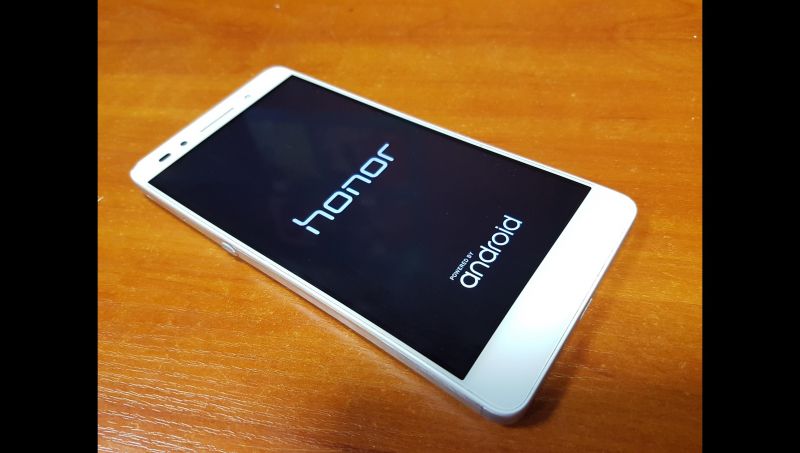 HUAWEI HONOR 7 (PLK-L01)