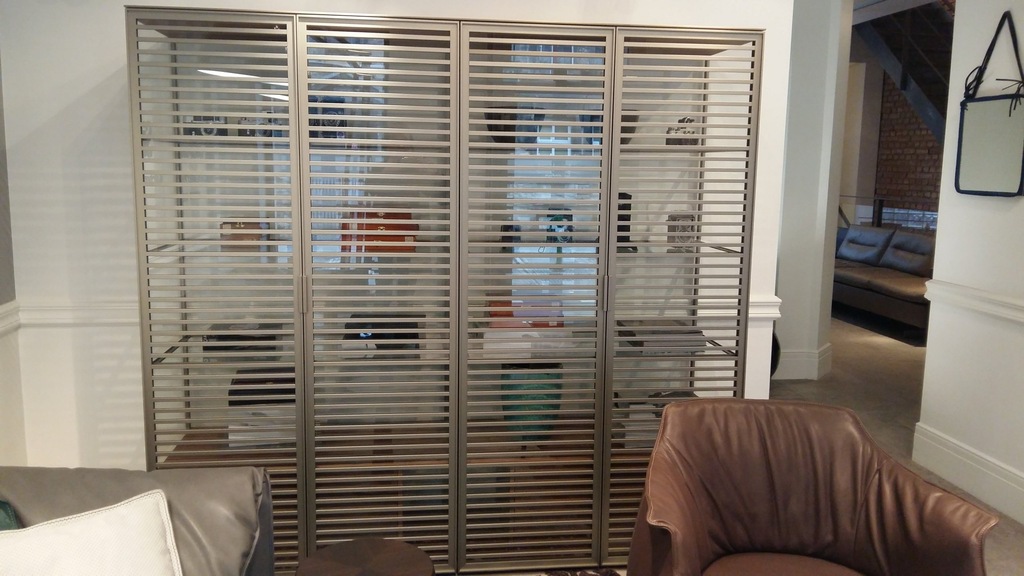 KOMODA RIMADESIO___ - 25% ___ STUDIO FORMA 96