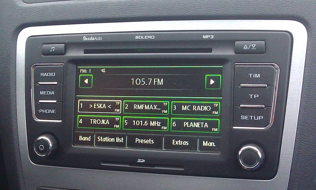 SKODA OCTAVIA 2 FL Radio Bolero MP3 6CD SD Dotyk