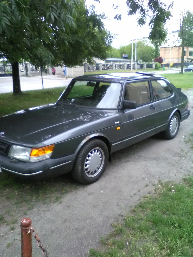 Saab 900 krokodyl