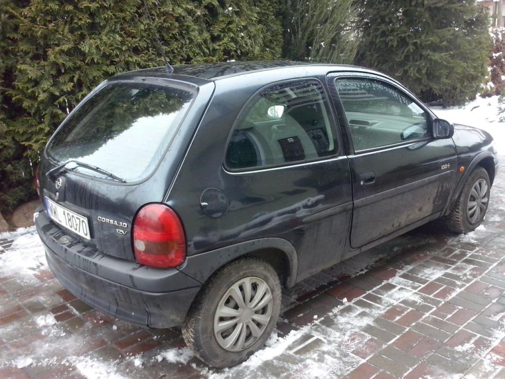 Opel Corsa B 1.0 12V 100 Edition