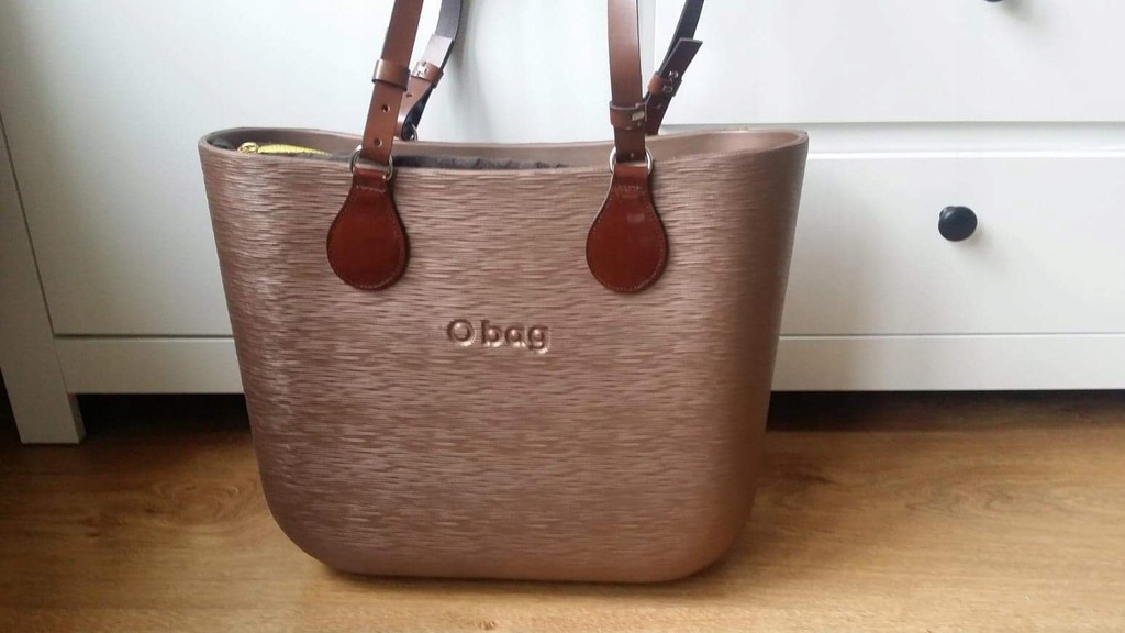 o bag bronze