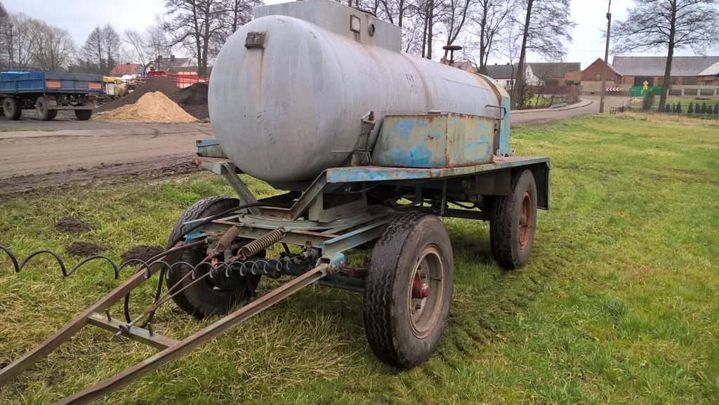 Beczka 2500L z Niemiec do Paliwa Wody itp