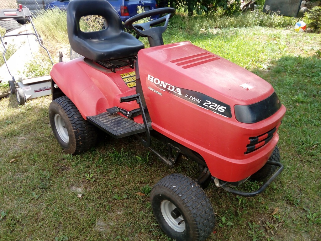 Traktorek,kosiarka Honda 2216,na części.