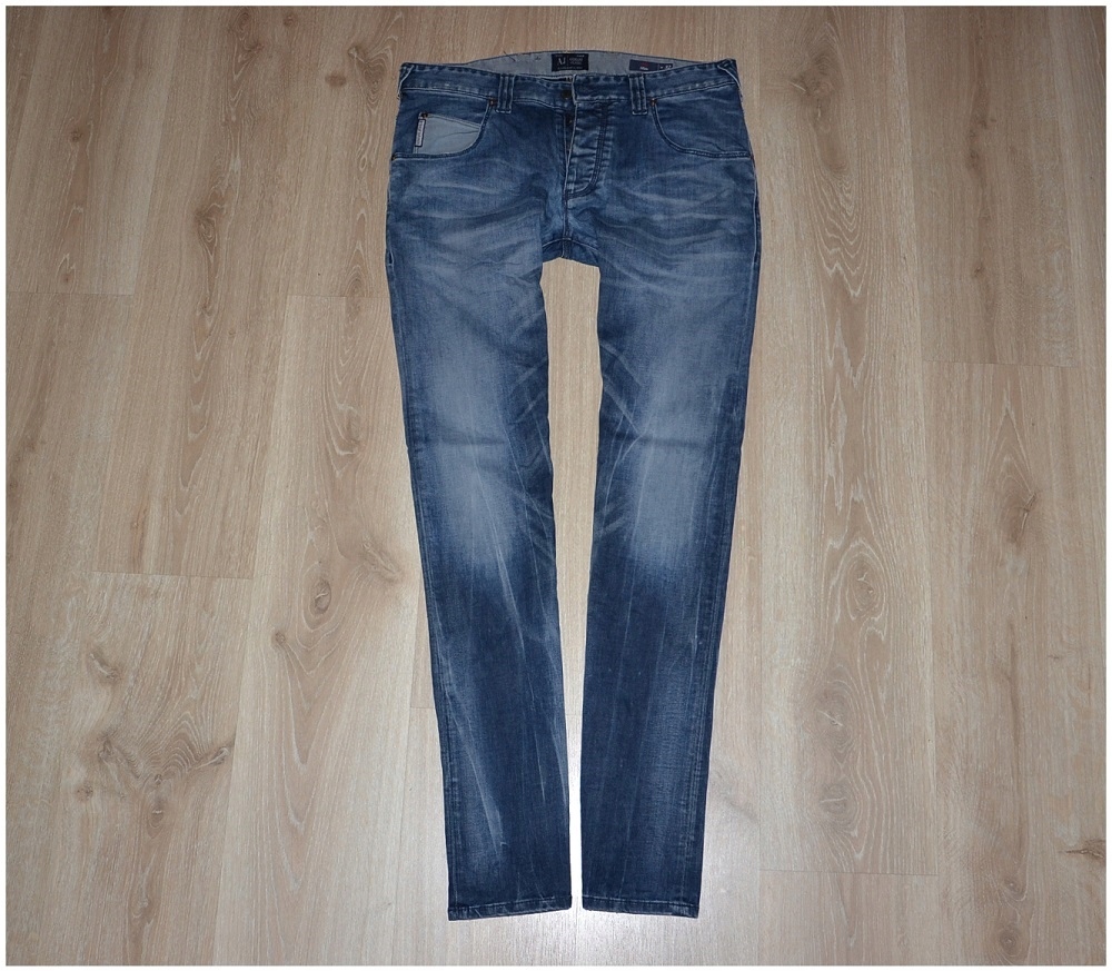 AJ Armani J08 Slim jeans meskie W32 L32 Pas-84 cm