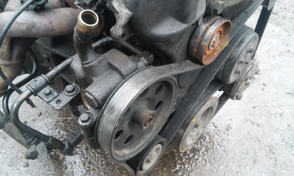 POMPA WSPOMAGANIA 1.8  FORD FOCUS MK1 -01