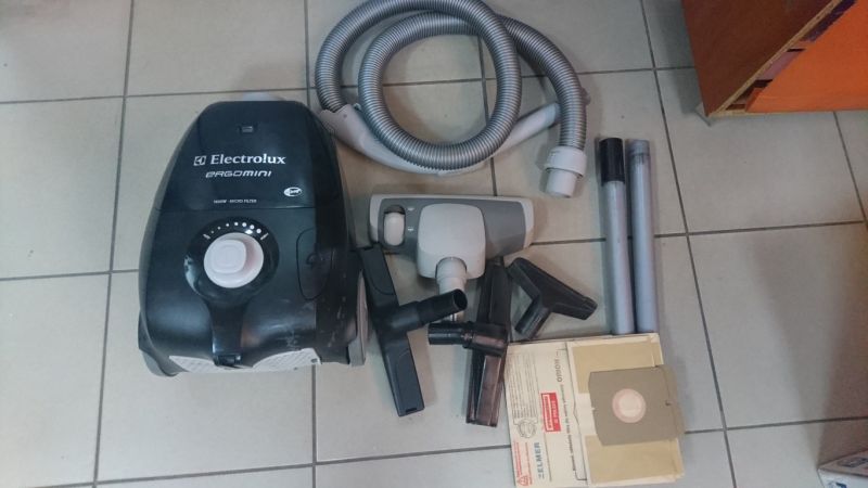 ODKURZACZ ELECTROLUX ERGOMINI 1600W