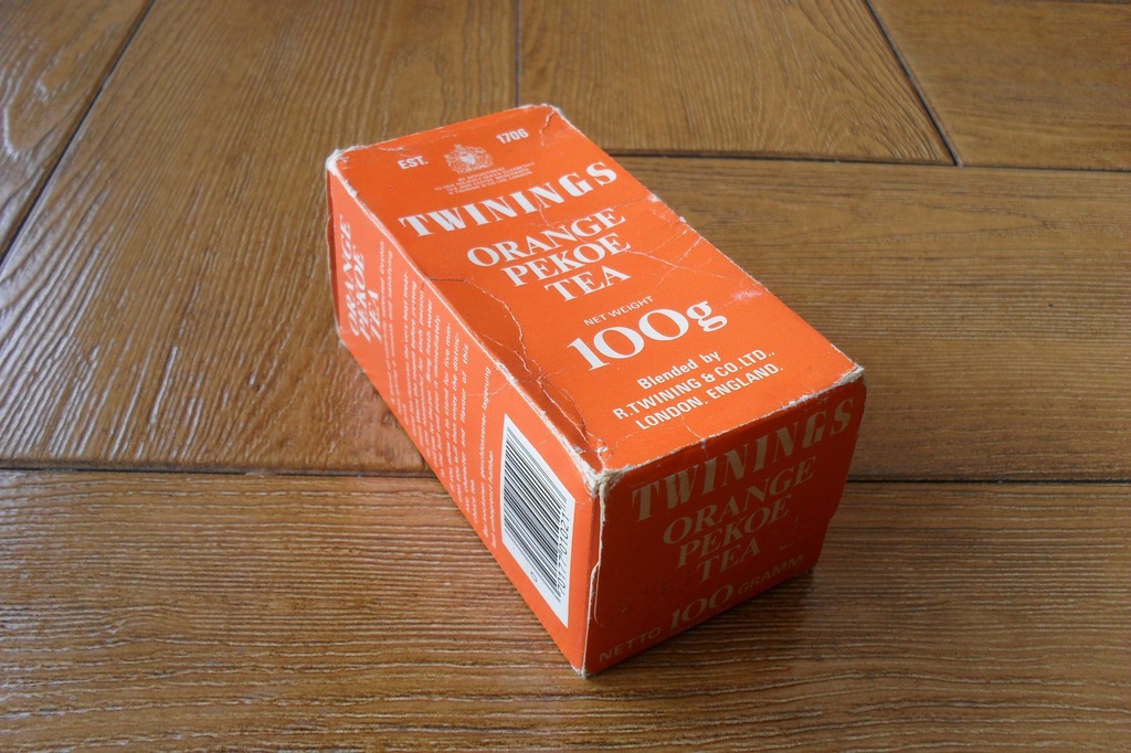 HERBATA  TWININGS PEWEX lata '70-te PRL