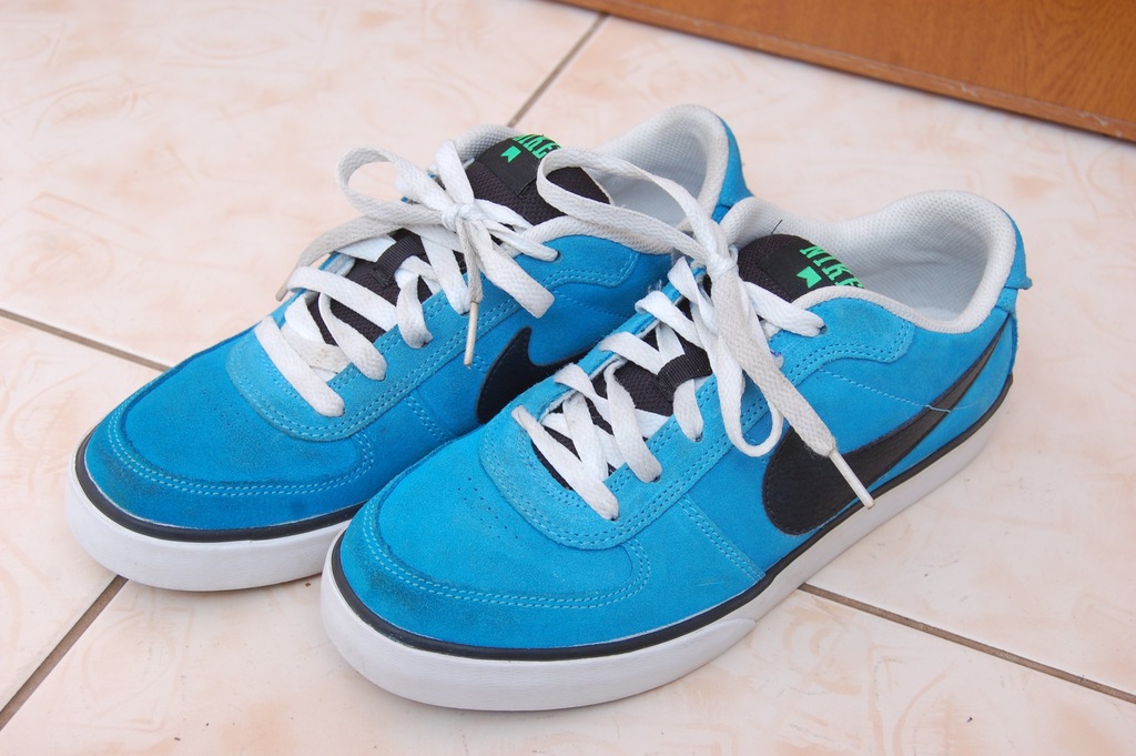 Damskie buty Nike Mavrk. Rozmiar 40.