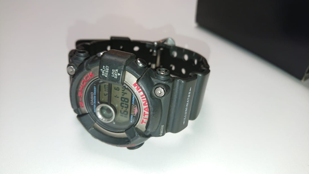 g shock dw 8200 frogman titanium