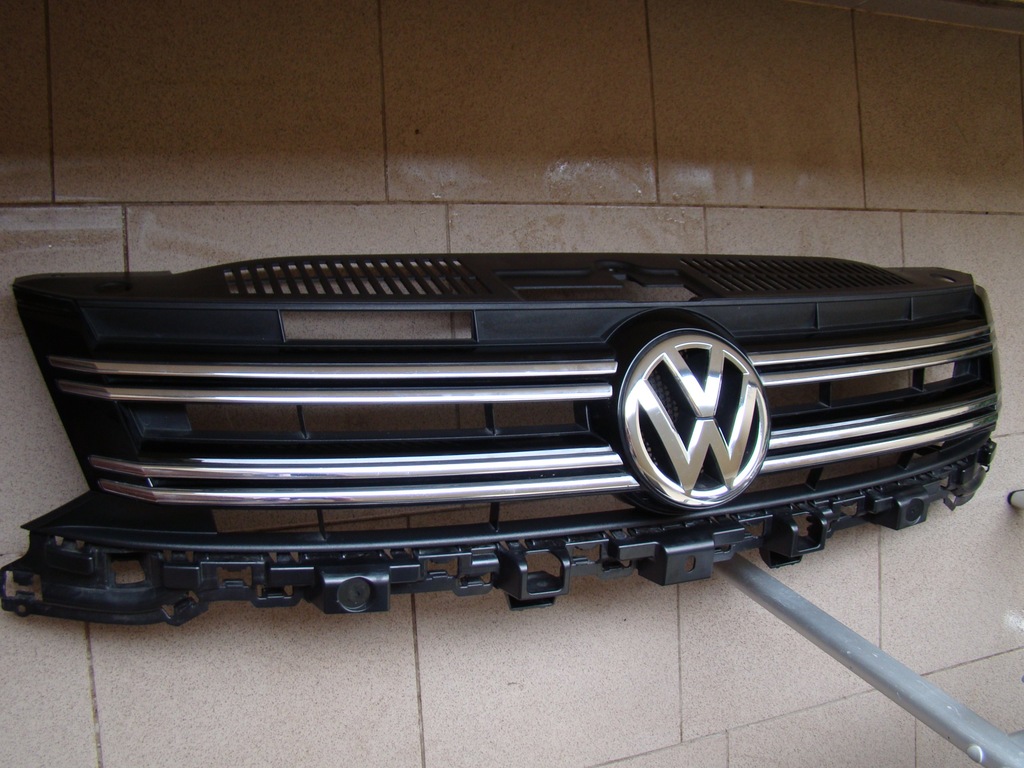 VW Tiguan 5N0 atrapa grill chłodnicy idealny Opole