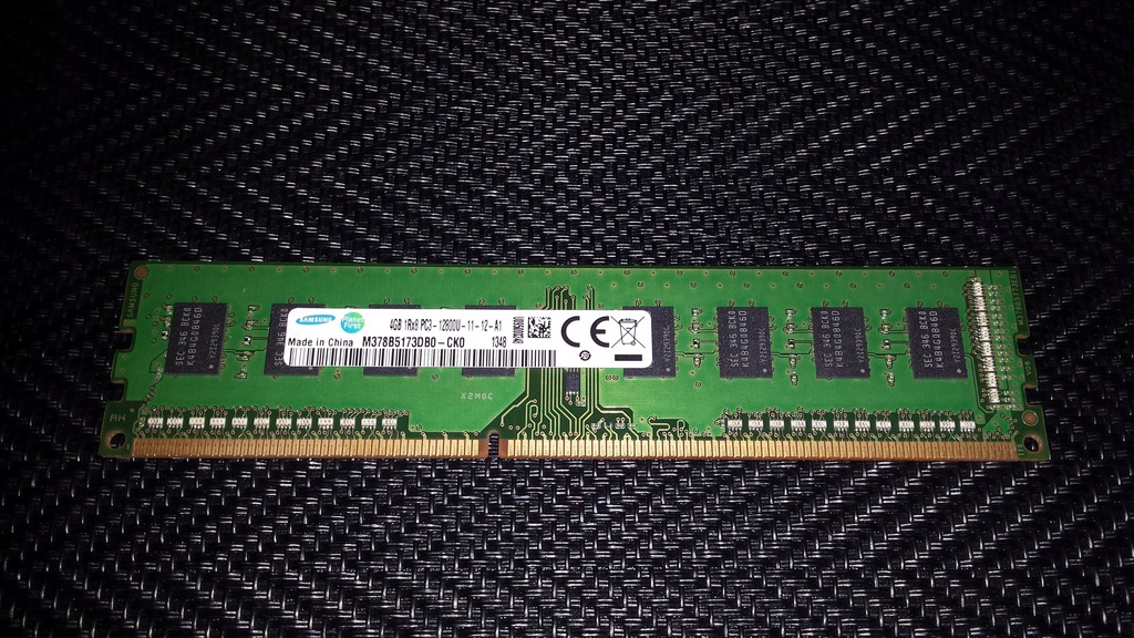 SAMSUNG DDR3 4GB 1600MHz DIMM M378B5173DB0-CK0