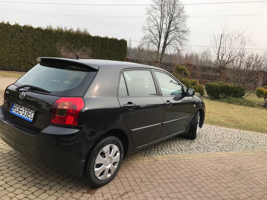 Toyota Corolla 1.6 VVTi osobowy z kratką ciężarowy