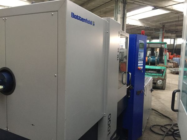 Wtryskarka BATTENFELD TM 1000/350, 100 ton, 2002r