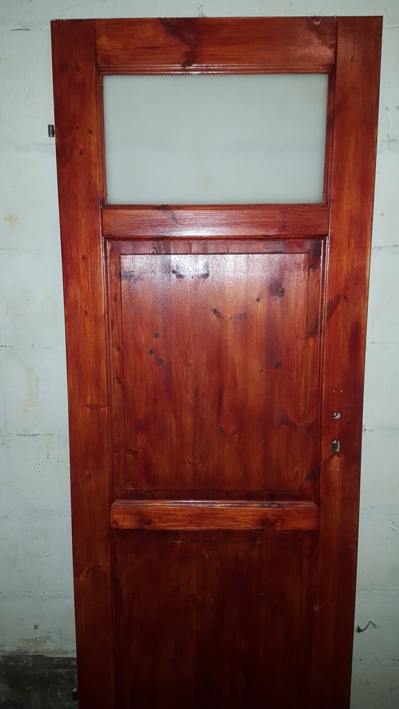 drzwi drewniane lakierowane sosna 