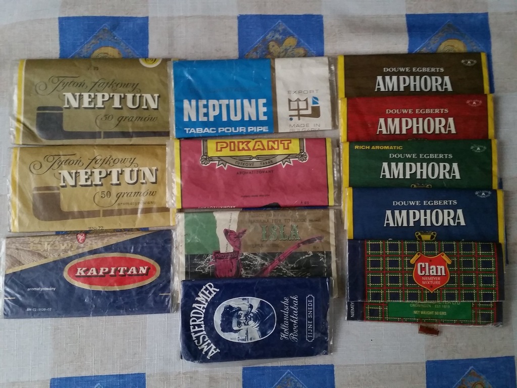 Neptun, Kapitan i inne - opakowania tytoniu z PRL