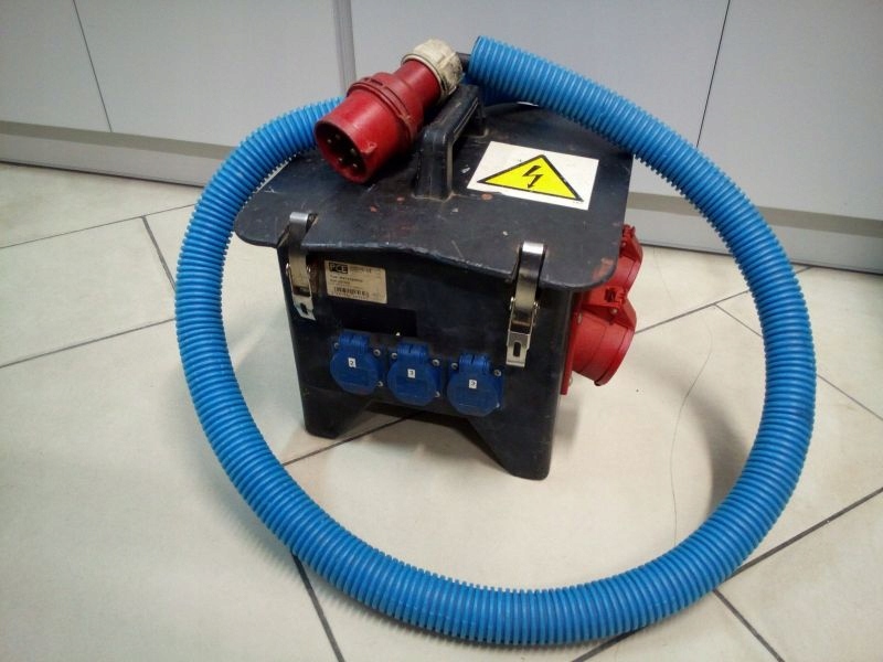 PRZENOŚNA ROZDZIELNICA BUDOWLANA ELEKTRYCZNA PCE