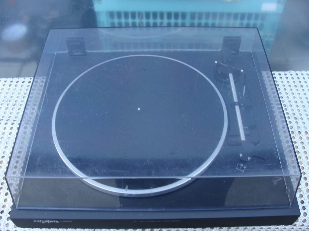 GRAMOFON GRUNDIG FINEARTS TT1