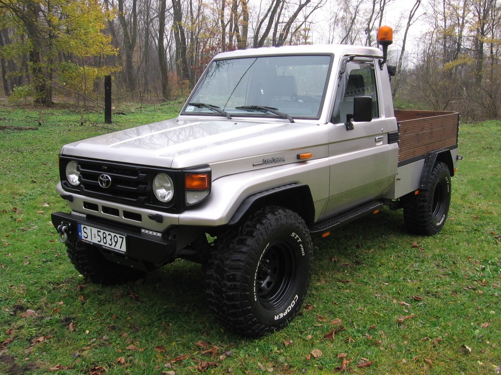 Toyota Land Cruiser HZJ 79 PICKUP 4 2 D 131KM 7105810794 