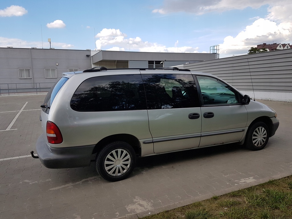 Plymuth Grand Voyager 3.3 gaz silnik 20 tys 7552287048