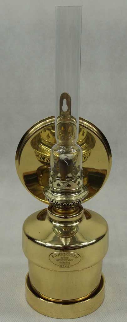 Marynistyczna lampa naftowa E.S.SORENSEN