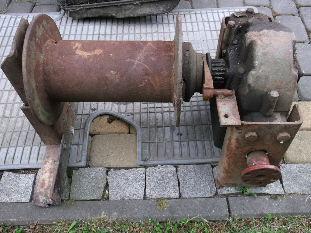 Wyciągarka 1/22 STAR 660