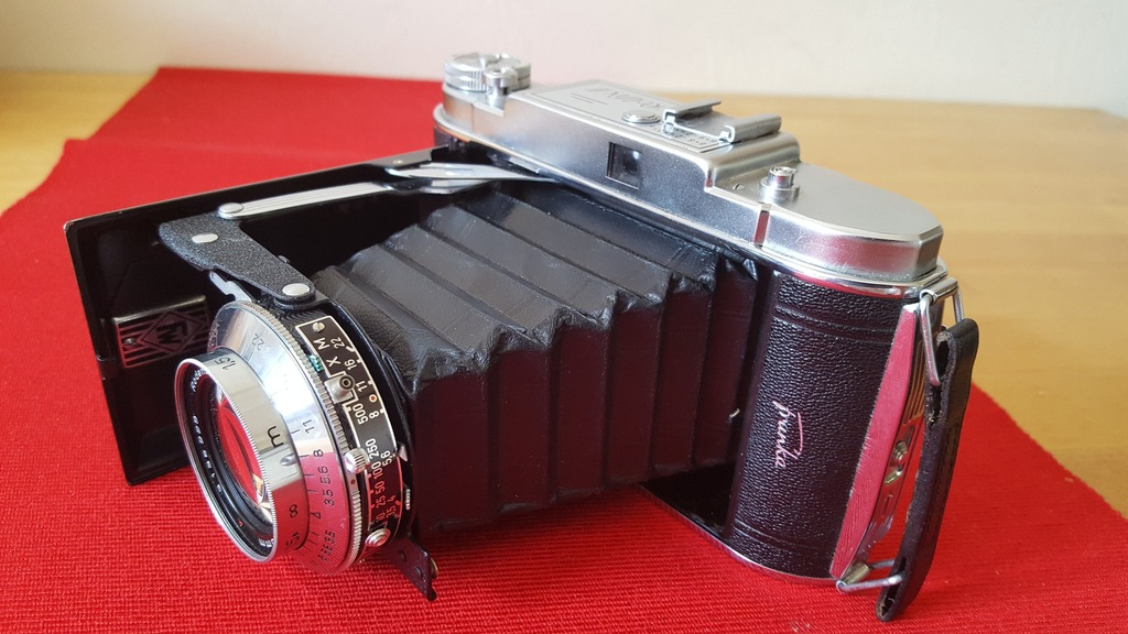 Sprawny aparat fotograficzny Rolfix II etui franka