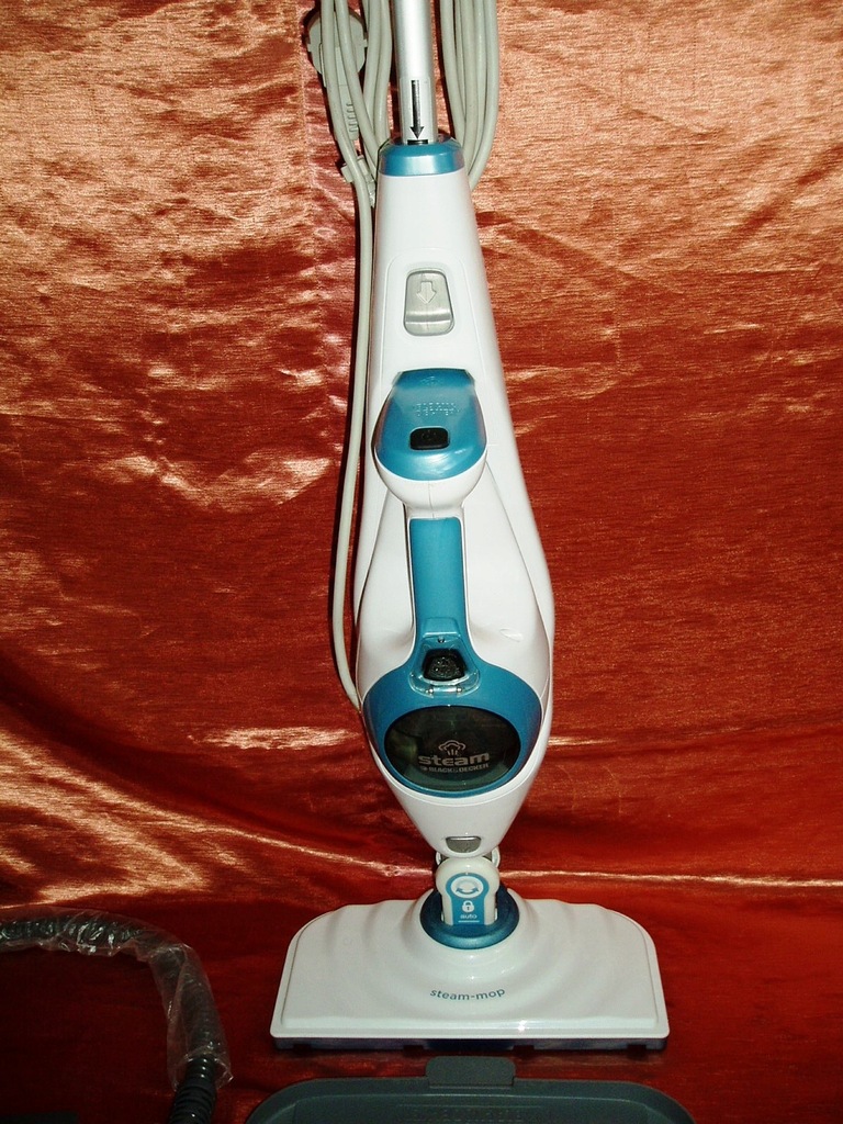 Lavapavimenti A Vapore BLACK+DECKER FSMH1621D - 1600W, 3.25Kg, Serbatoio 350ml - Foto 8